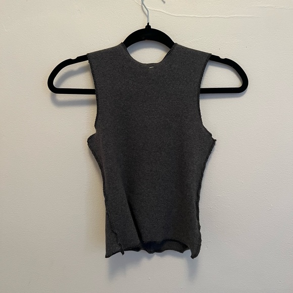 Gray handmade tank top - Picture 4 of 5